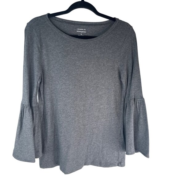 2/$30 Banana Republic Medium Designer Tee Belle Sleeve Top Gray - Picture 1 of 14